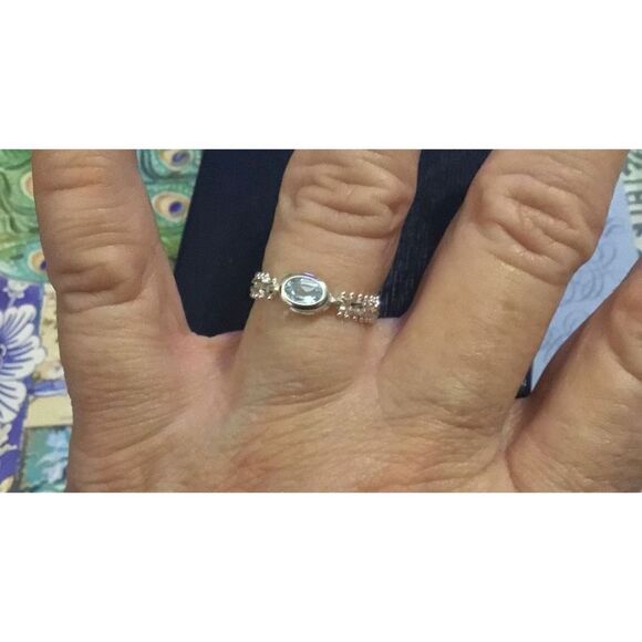 NEW~Beautiful Imperial Silver Bezel Set Blue Topaz Wheat Gemstone Ring Sz 9 - Picture 3 of 5